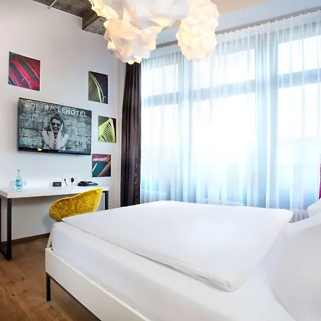 Western Loftstyle Stuttgart-zuffenhausen מלון