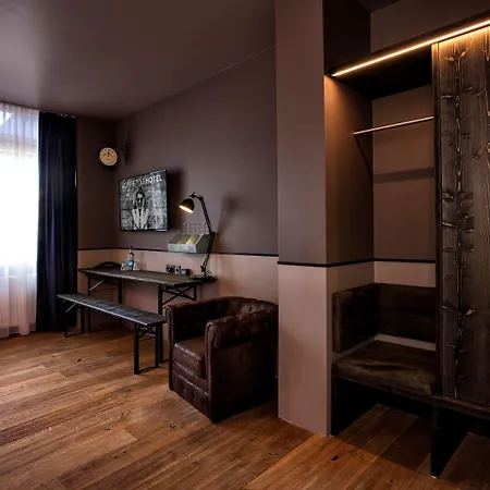 Hotel Western Loftstyle Stuttgart-zuffenhausen 3*