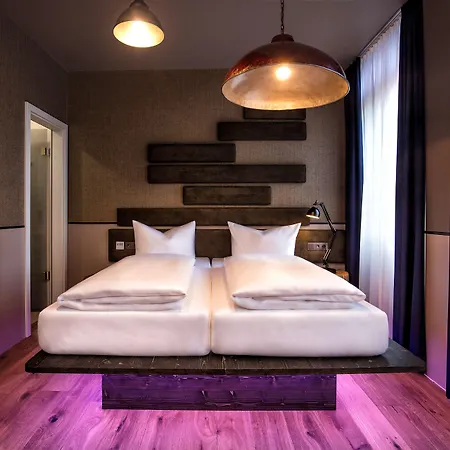 Western Loftstyle Stuttgart-zuffenhausen Otel