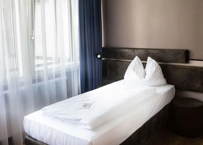 Western Loftstyle Stuttgart-zuffenhausen 3* Stuttgart