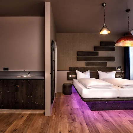 Western Loftstyle Stuttgart-zuffenhausen Hotell 3*